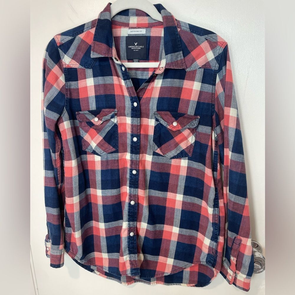 American Eagle Plaid Shirt Size M Boyfriend Fit Long Sleeve Pearl Snap Western
